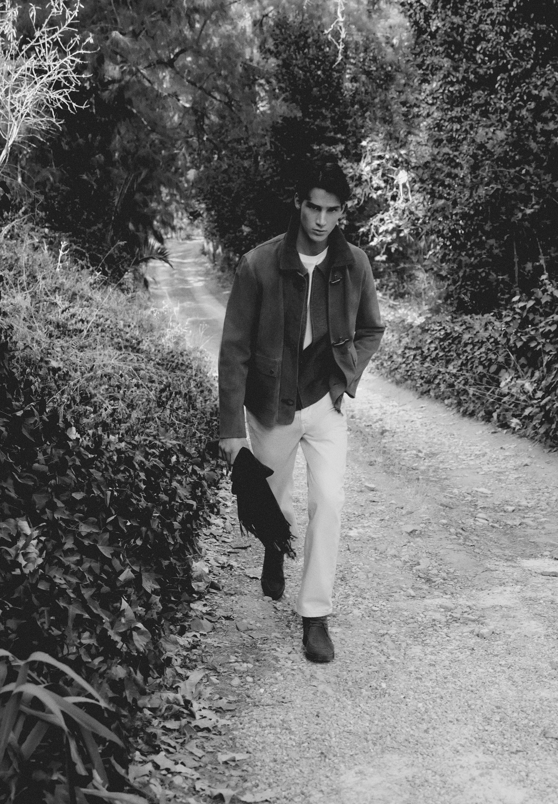 LEATHER JACKET WITH CORDUROY COLLAR