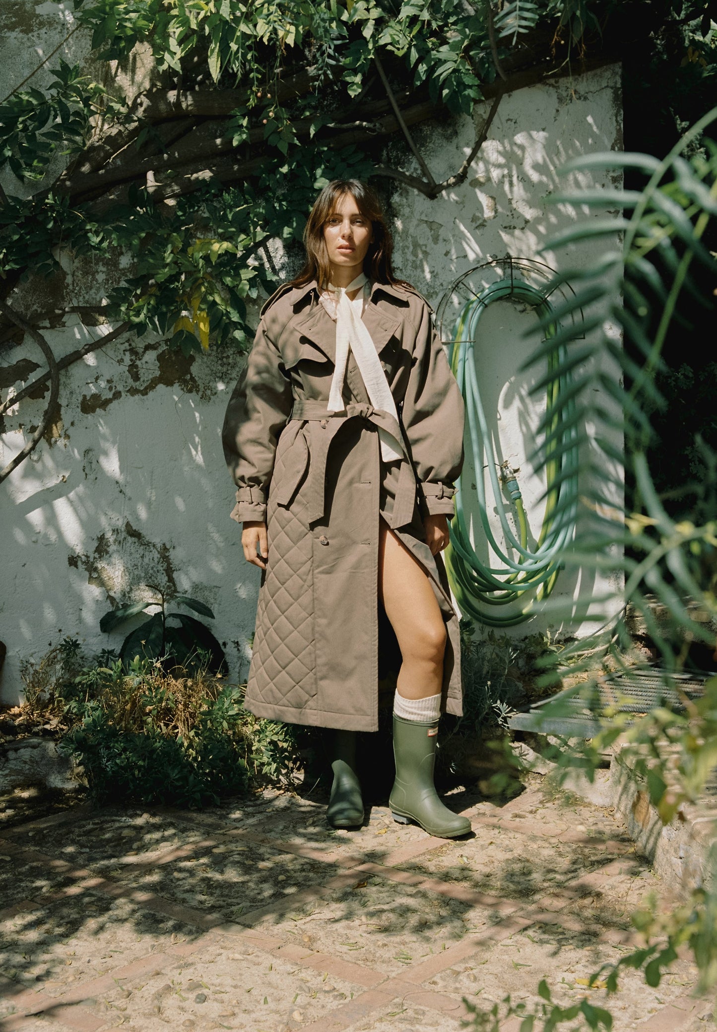 WATERPROOF TRENCH COAT