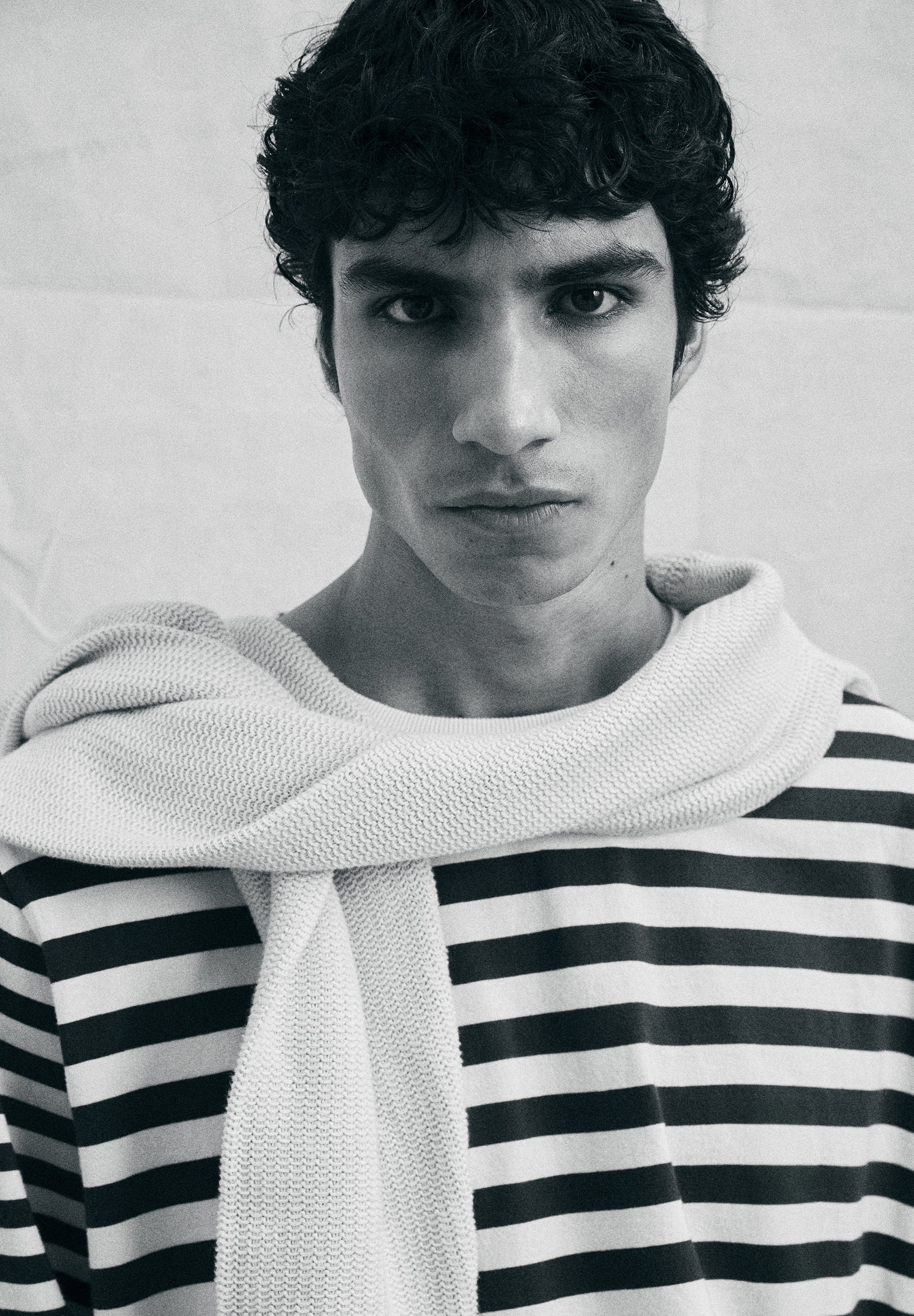 LONG SLEEVE STRIPED T-SHIRT