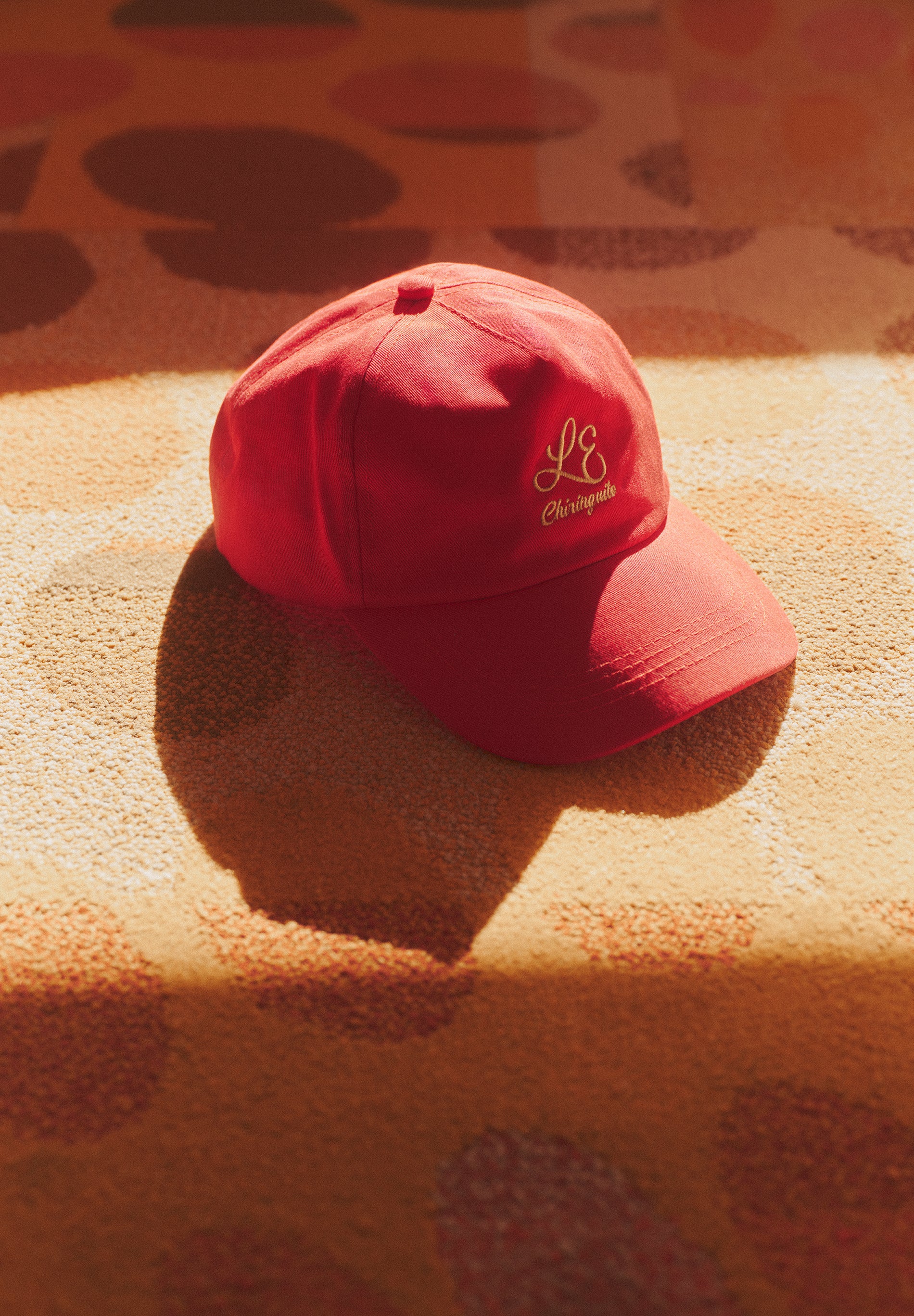 CAP WITH EMBROIDERED TEXT | LE CHIRINGUITO