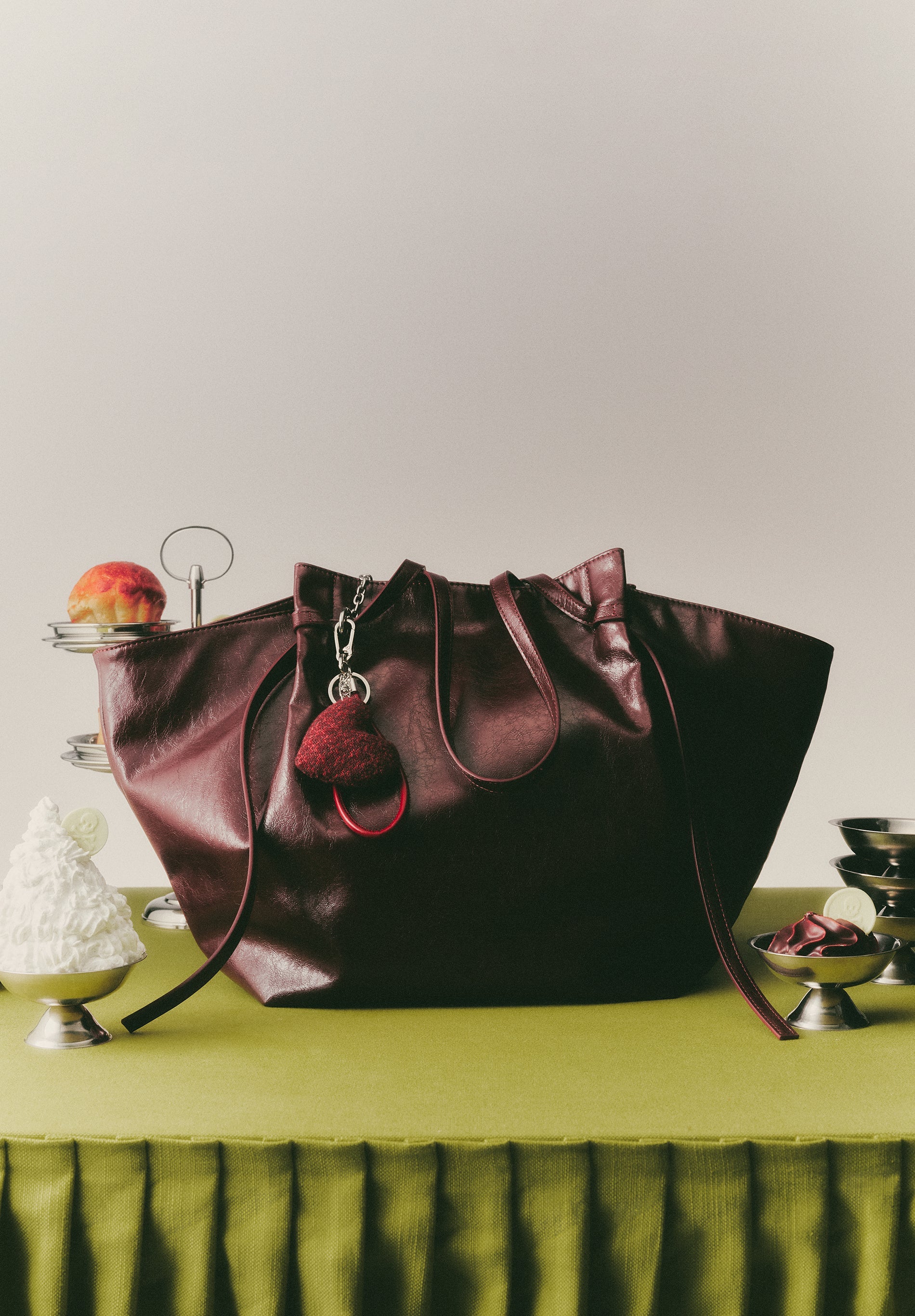 TOTE BAG WITH STRAPS