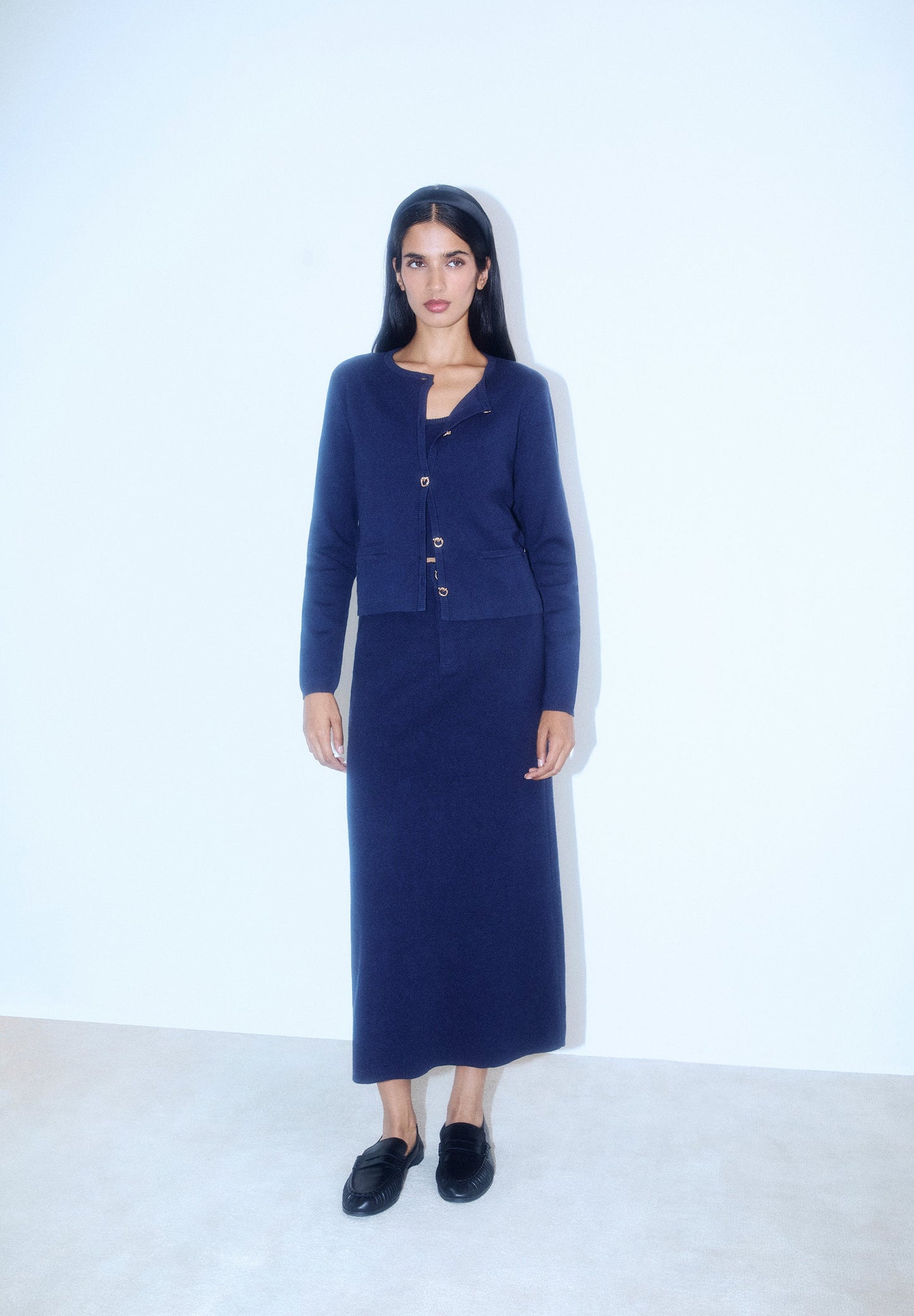 KNIT MIDI SKIRT WITH BUTTON