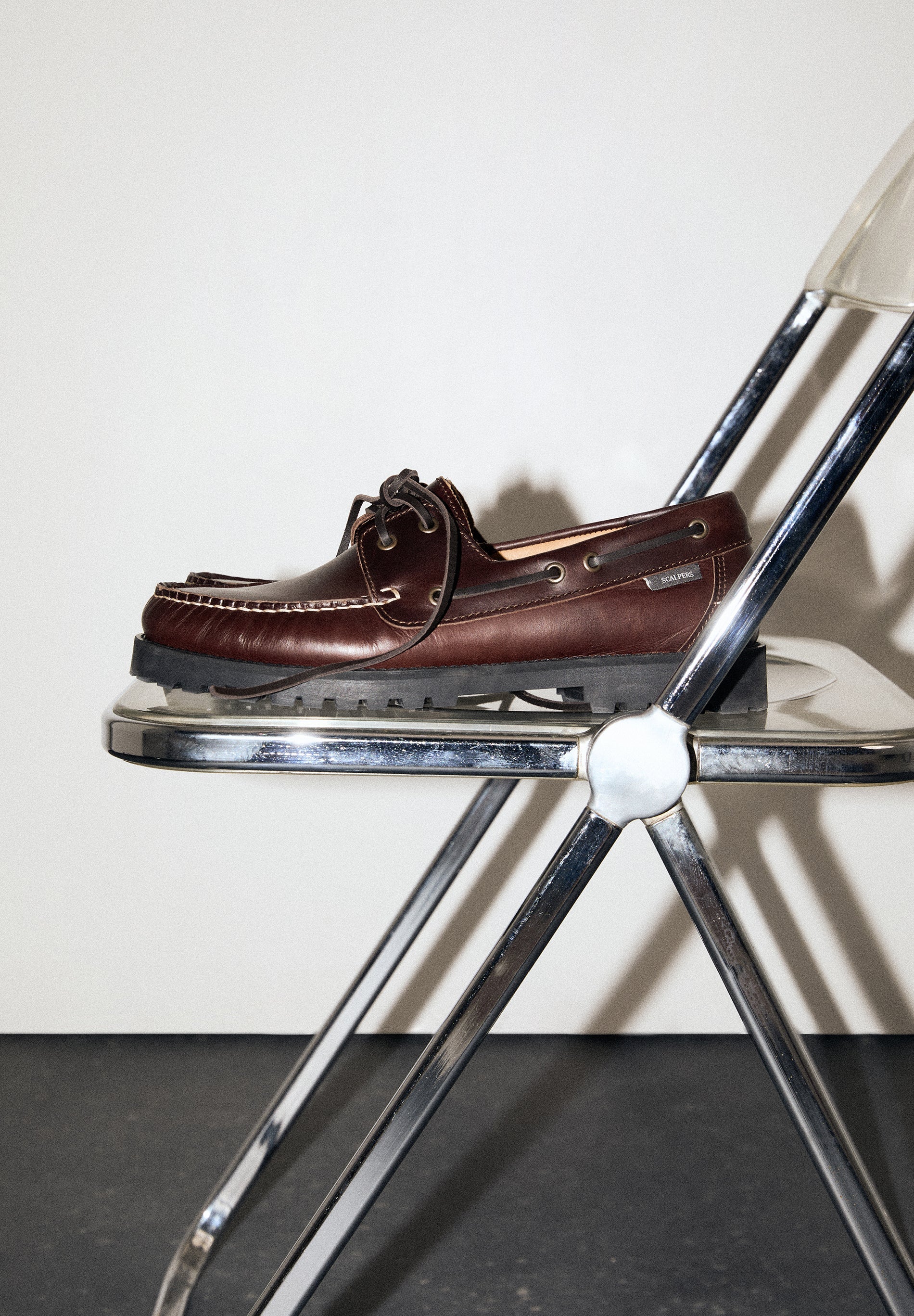 DECK SHOES WITH TRACK SOLE