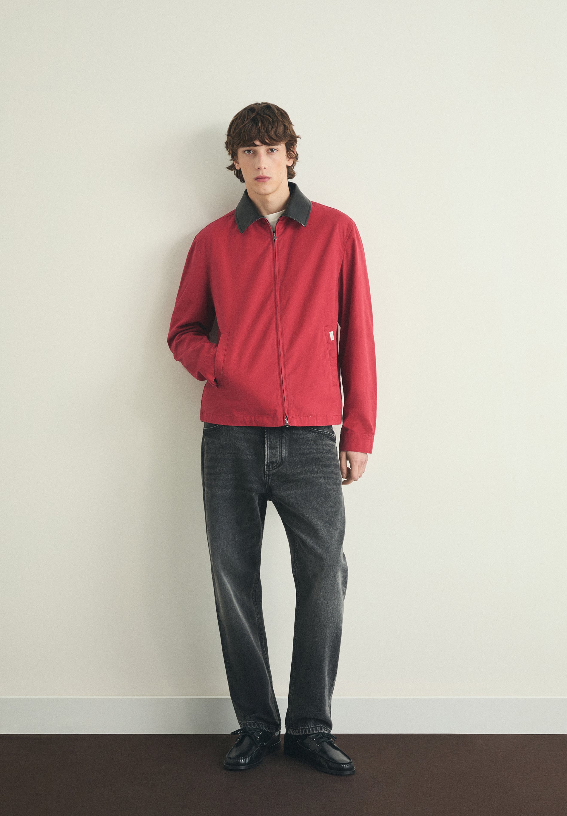 BOMBER JACKET WITH CONTRAST COLLAR