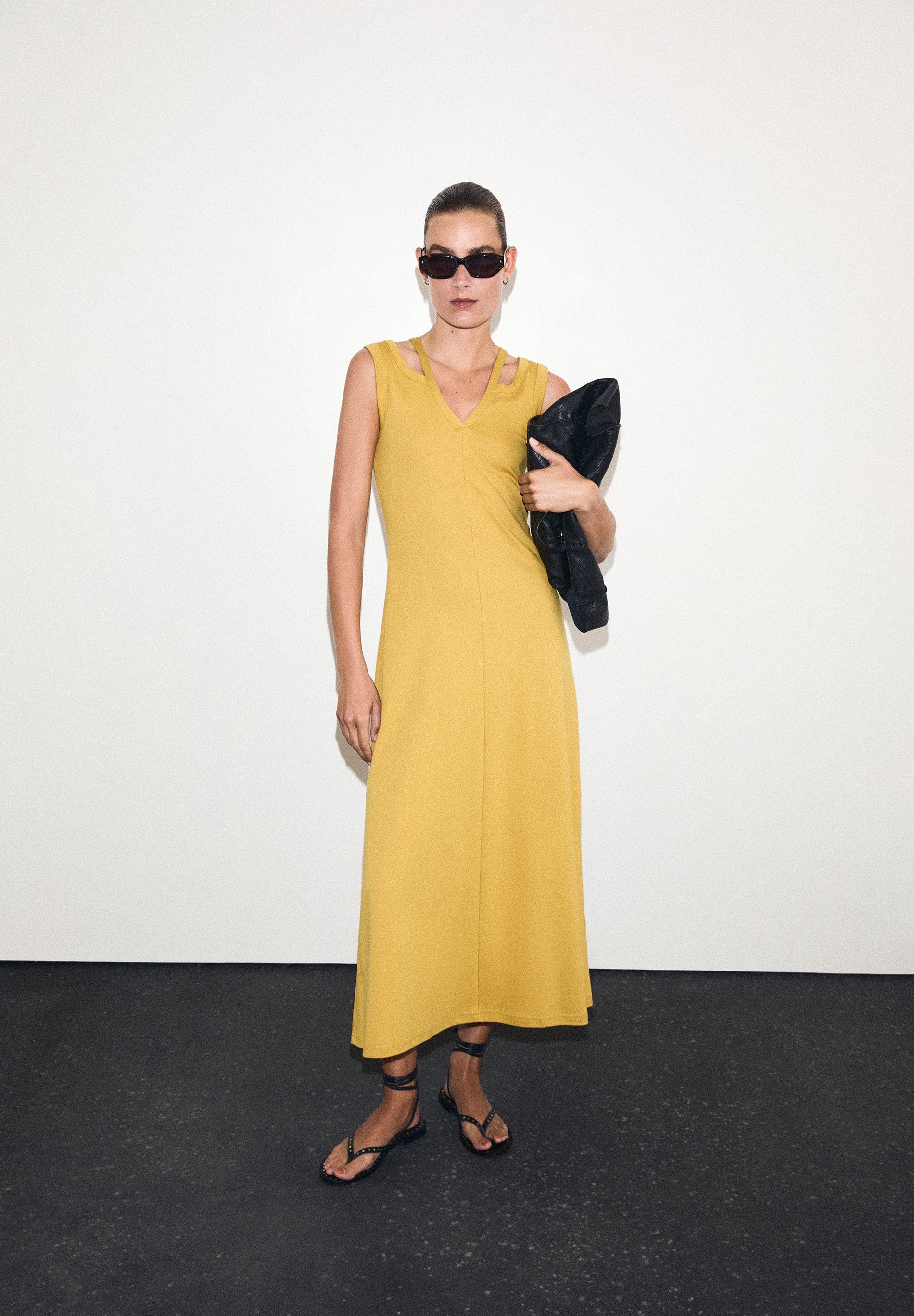 MIDI CUT-OUT DRESS