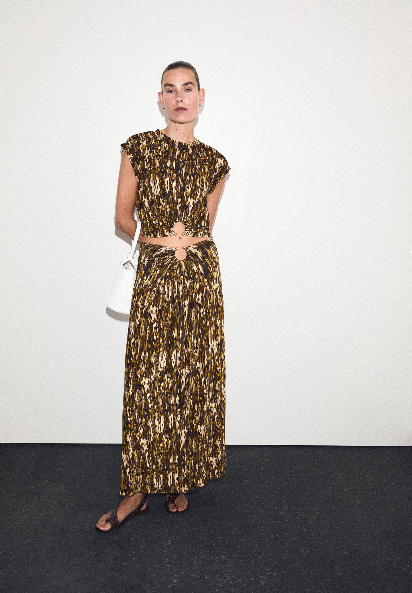 PRINTED BUCKLE SKIRT