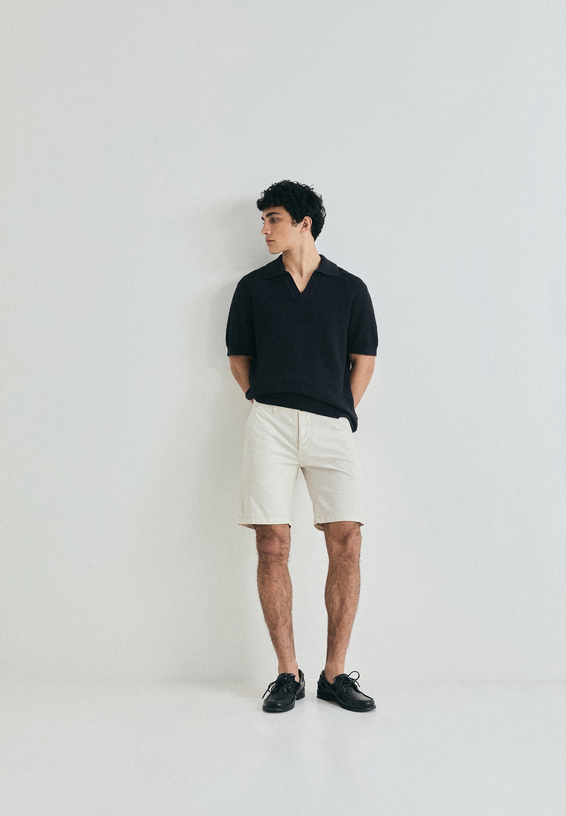 BERMUDA SHORTS WITH INNER DRAWSTRING