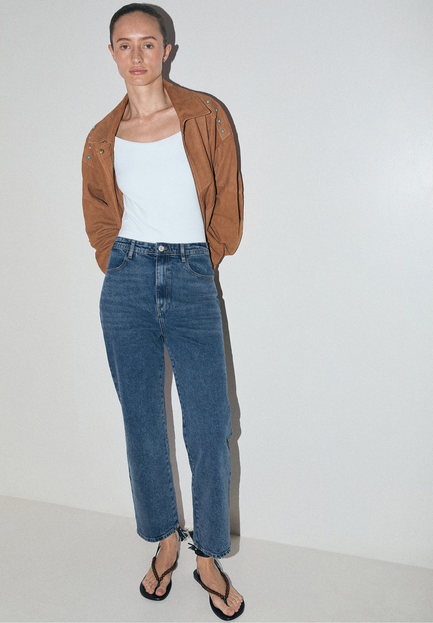 JEANS WITH BACK BUTTONS