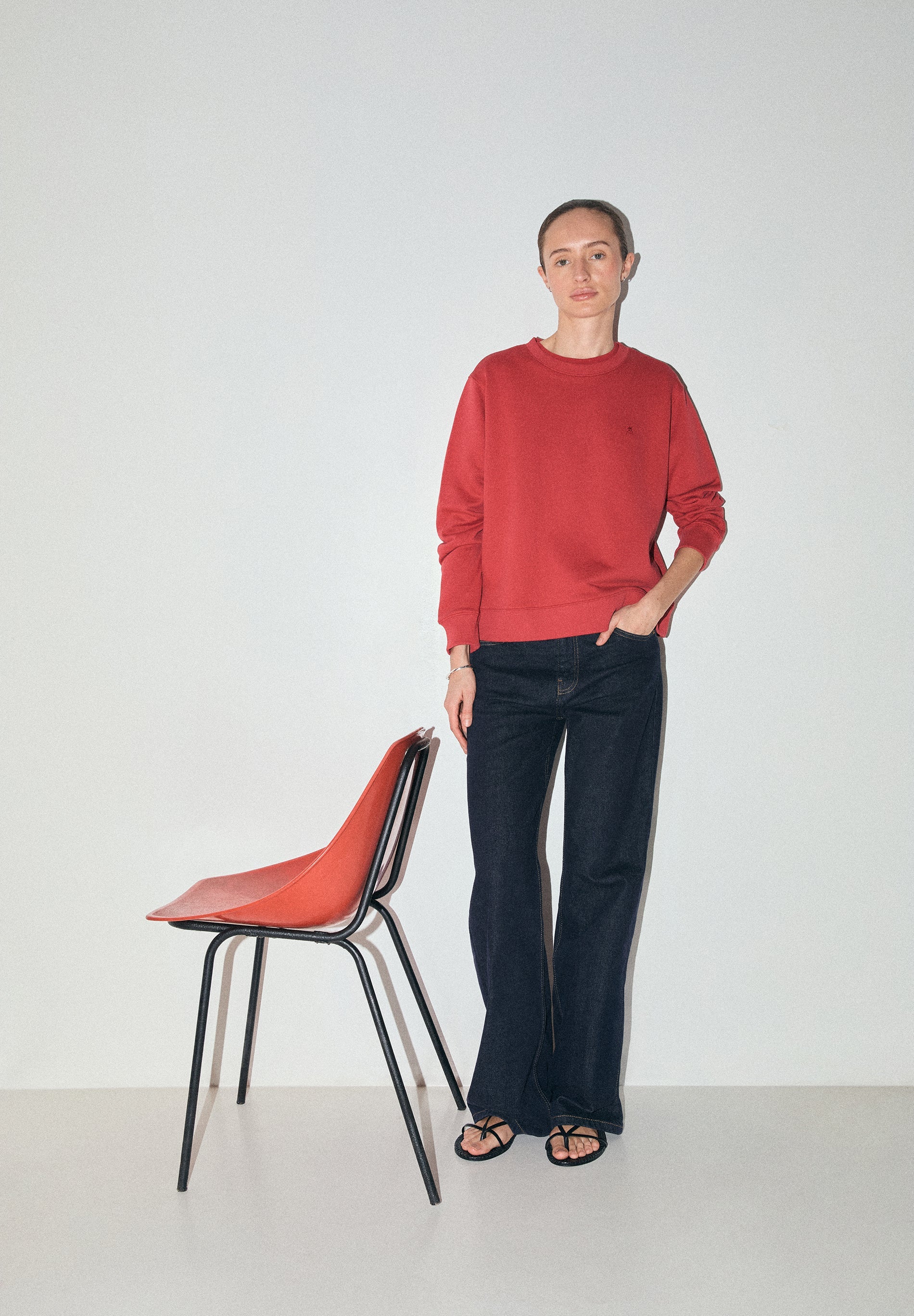 BASIC SKULL SWEATSHIRT