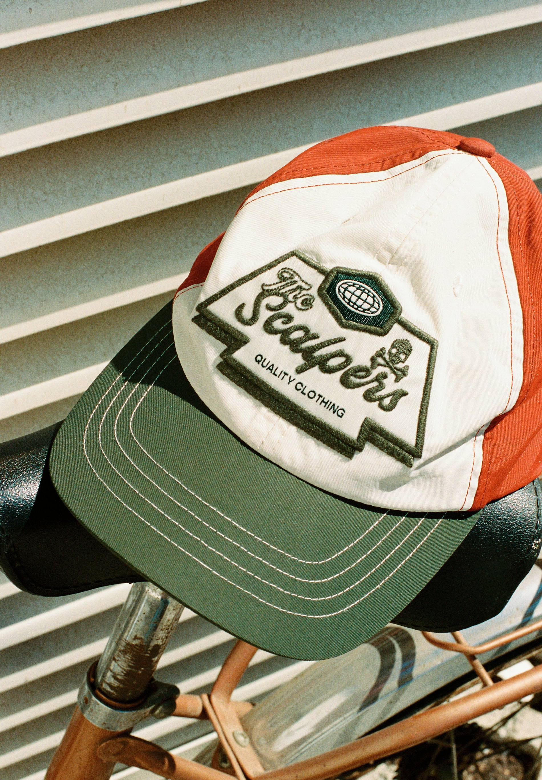 THREE-TONE LOGO CAP