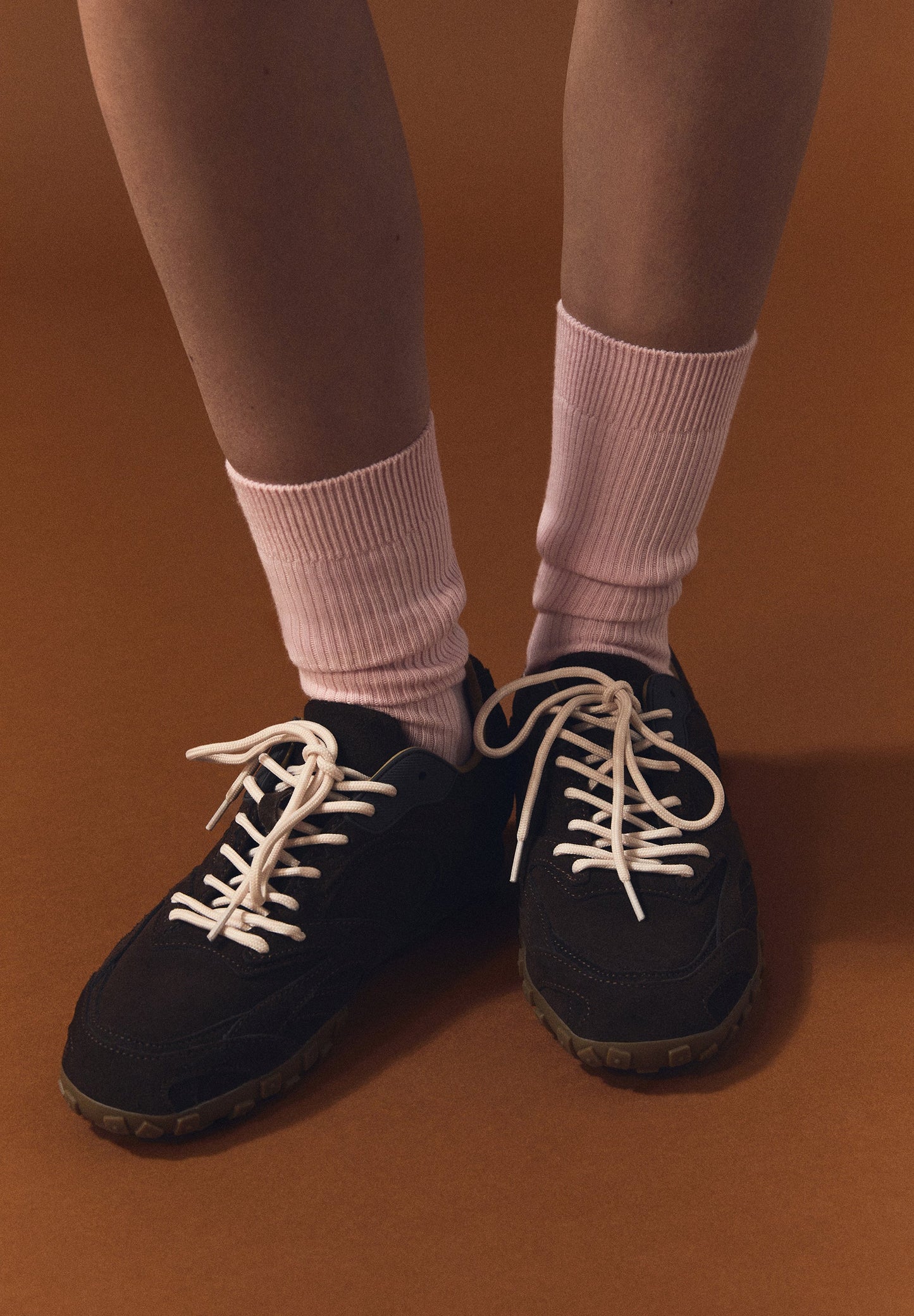 SUÈDE RUNNING SNEAKER