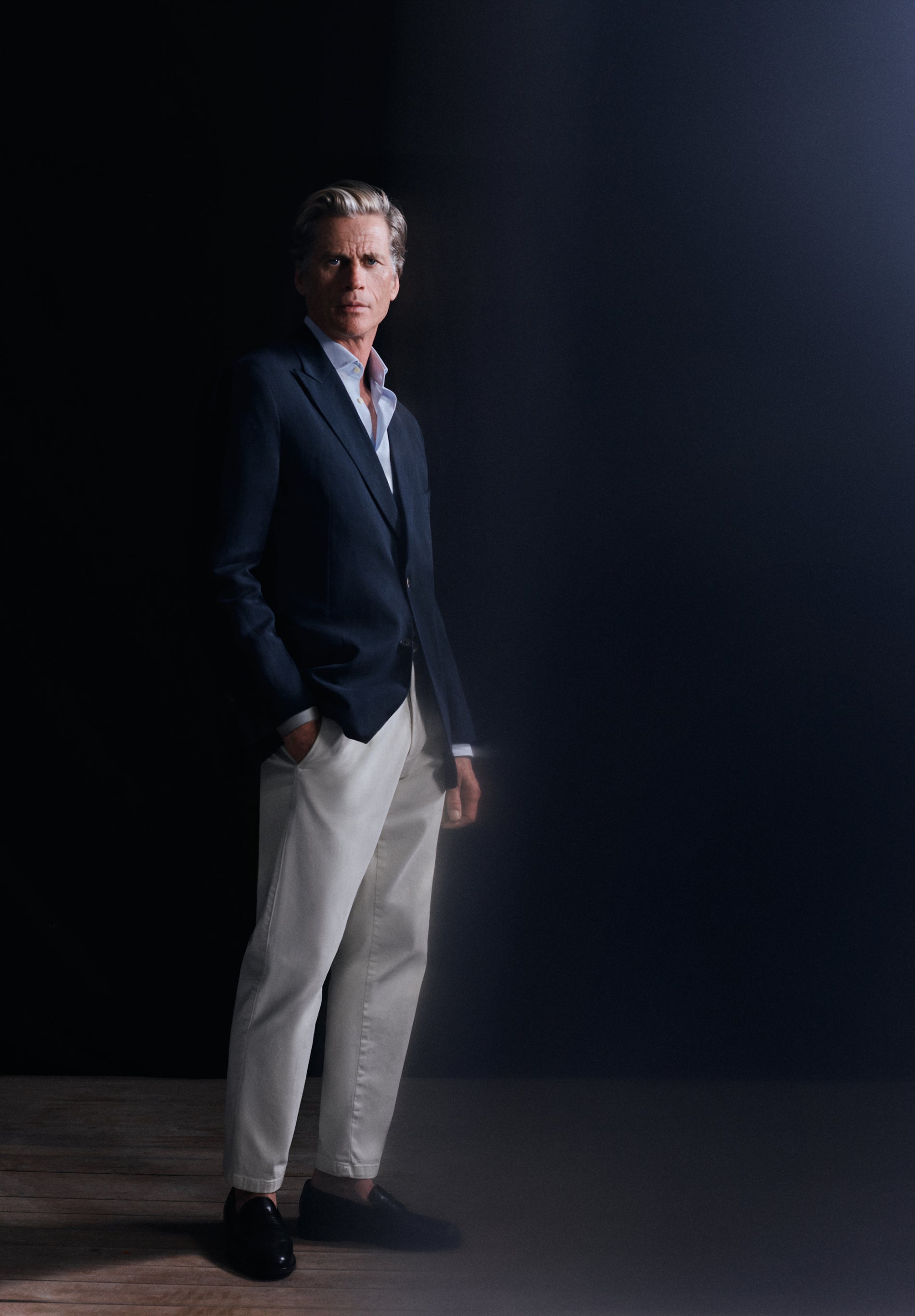 RELAXED CHINO TROUSERS WITH DARTS