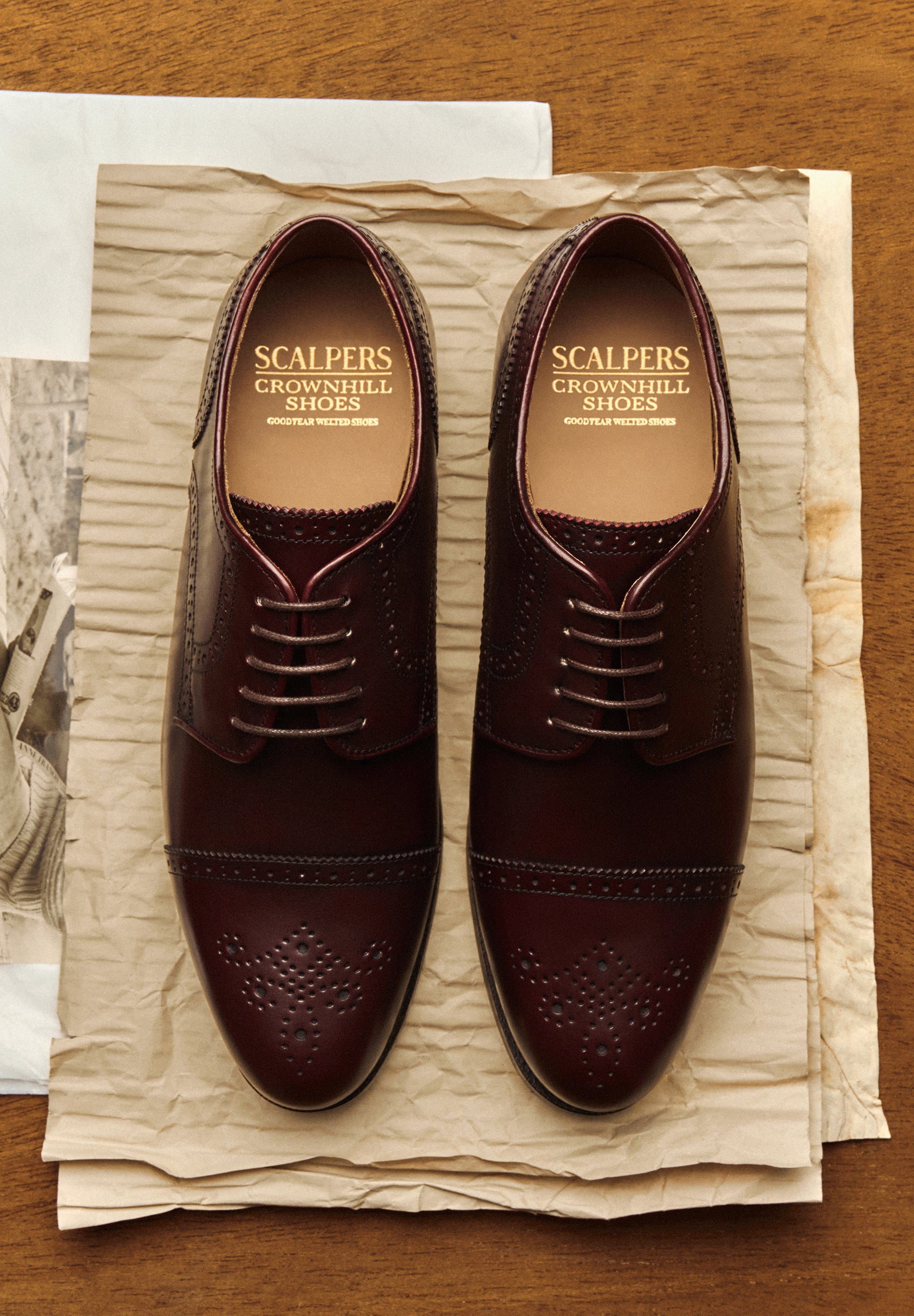 LEATHER DERBY BROGUES