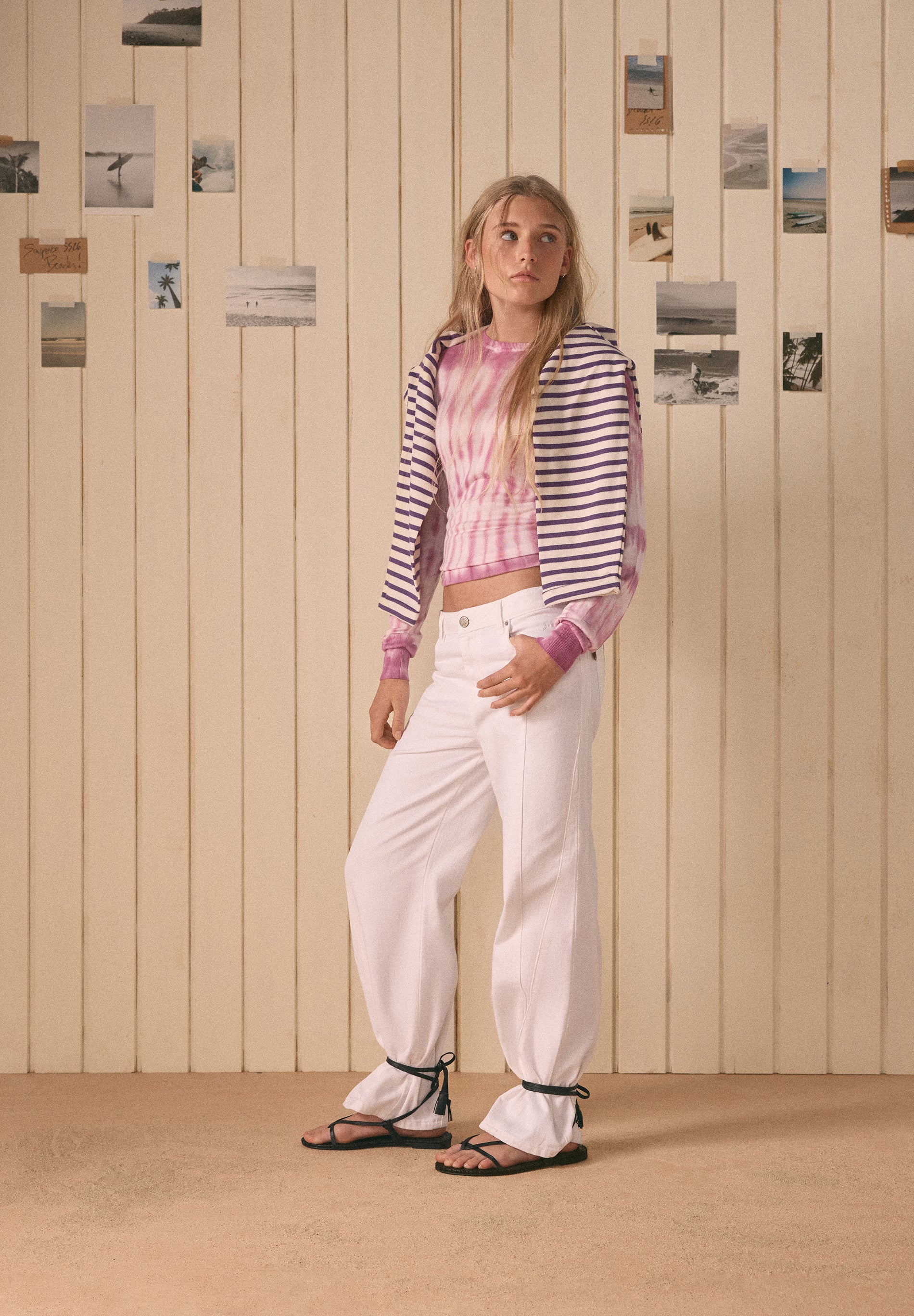 SKULL AND STRIPES T-SHIRT