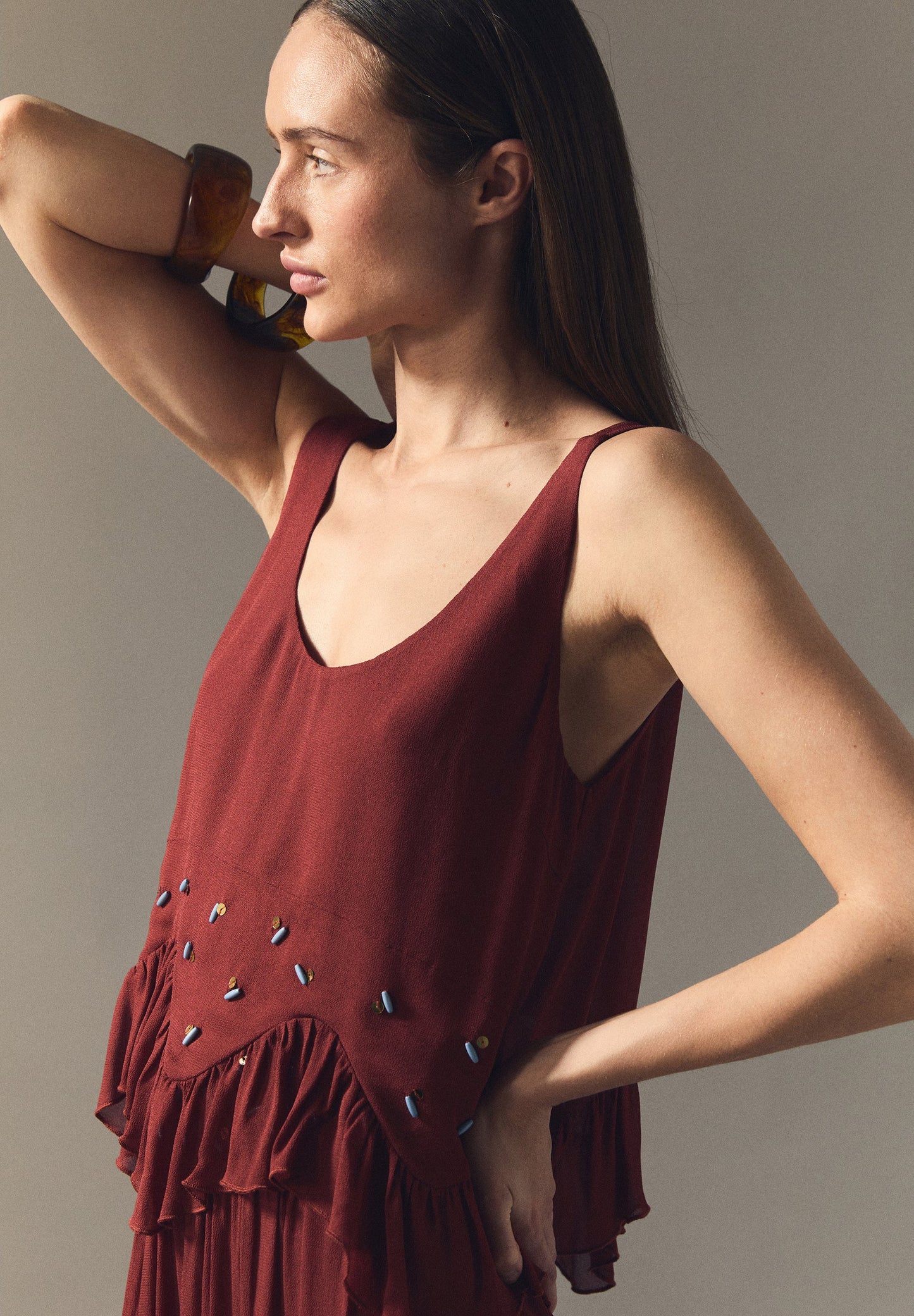 FLOWING TOP WITH APPLIQUÉS