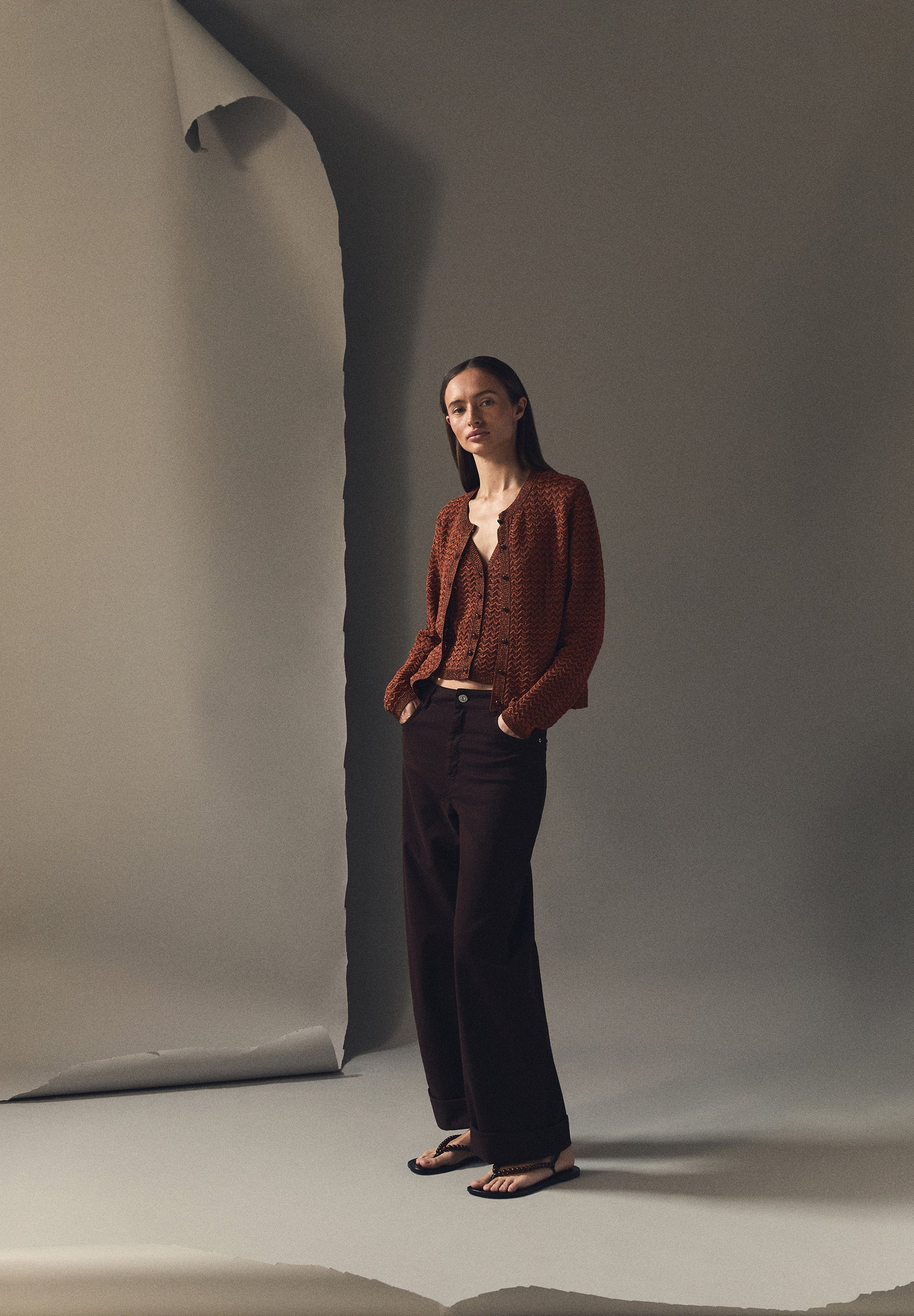 JEANS WITH HEM DETAIL