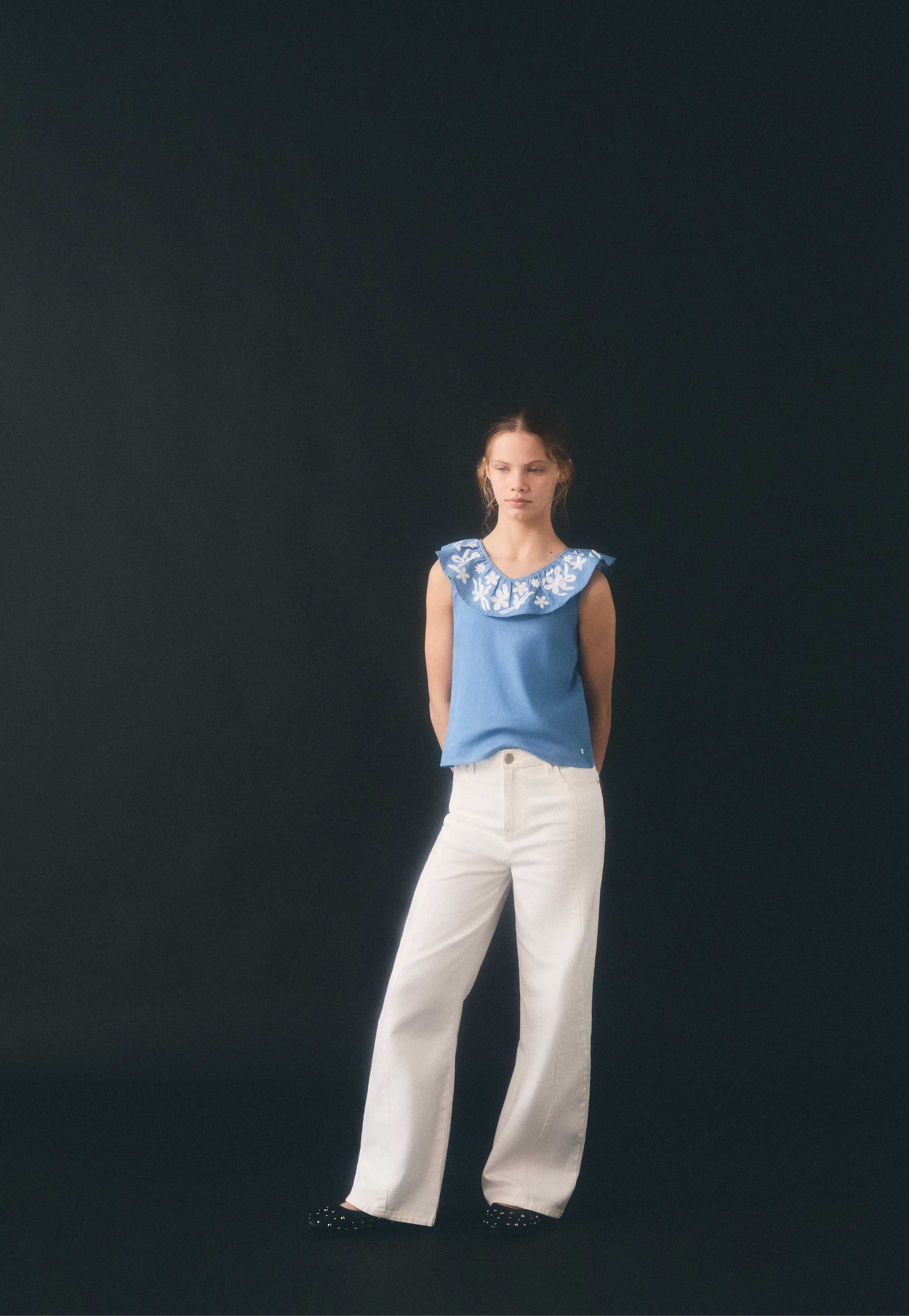 des_110326_bbc_girls_21