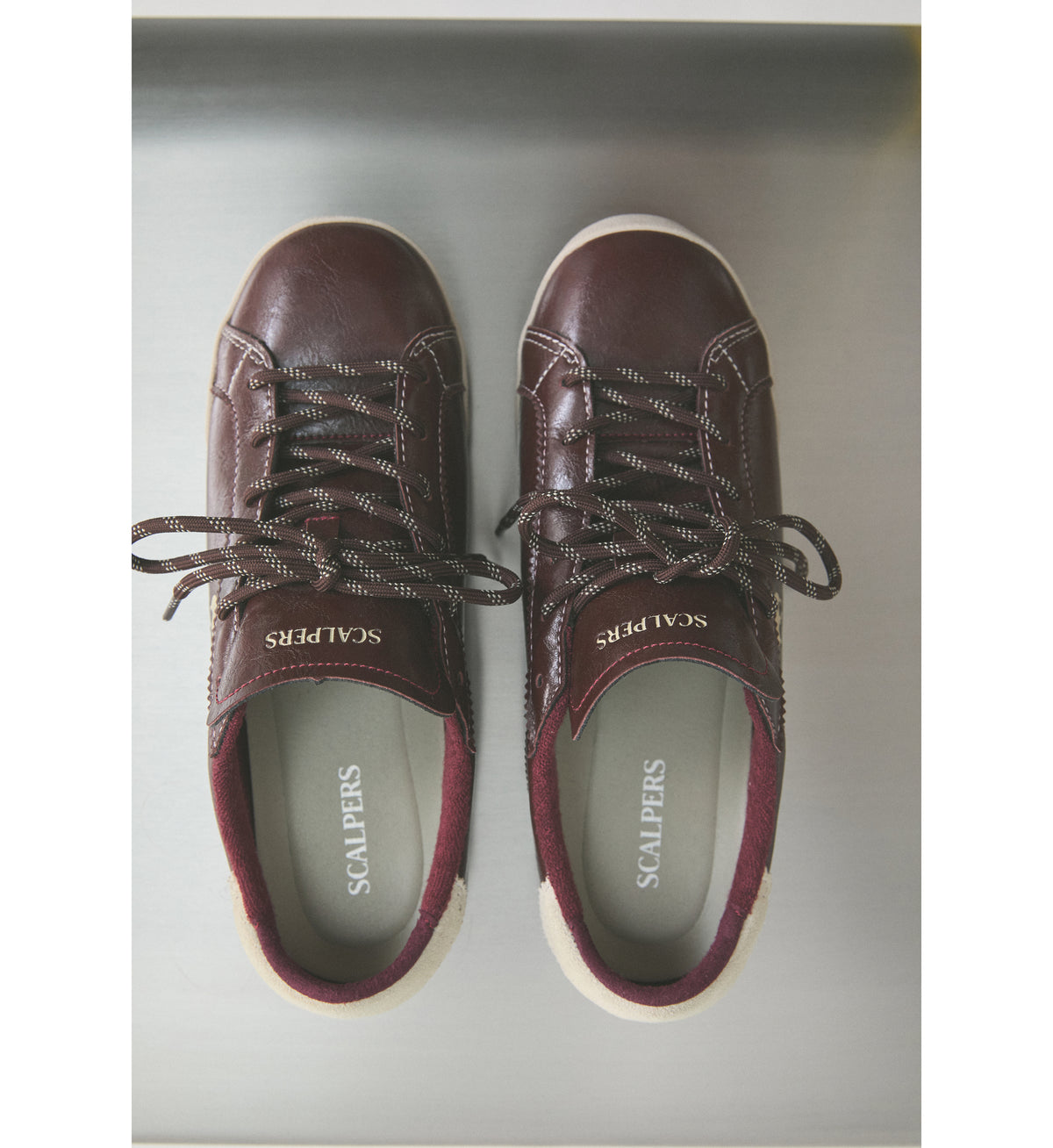 des_250926_sneakers_m_03